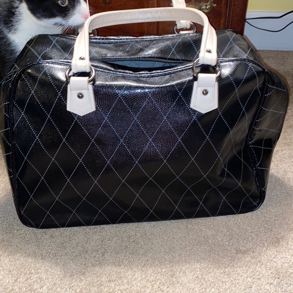 Mary Kay set of two tote bags - Picture 3 of 11